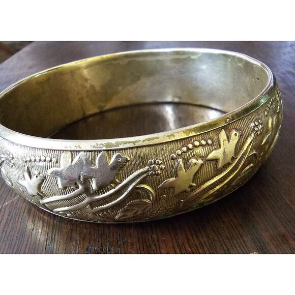 Brass Ornate Vintage Bangle Bracelet India Some Patina Pattern Repeats - Picture 1 of 6